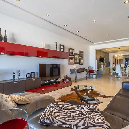 Modern And Spacious Seaview * St. Paul's Bay