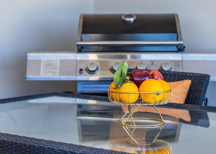 Modern And Spacious Seaview Appartement *